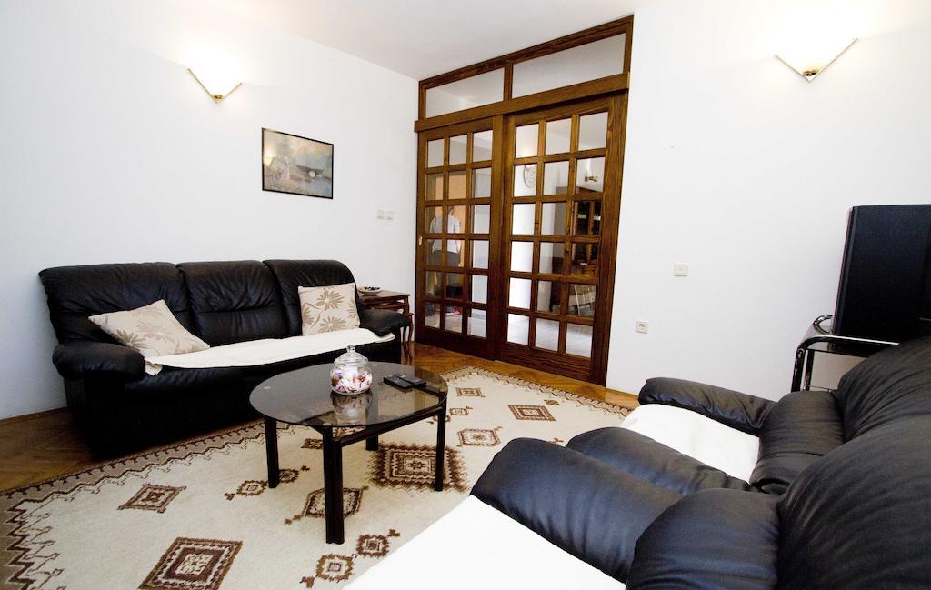 Apartment Pcelica Maja Podstrana Habitación foto